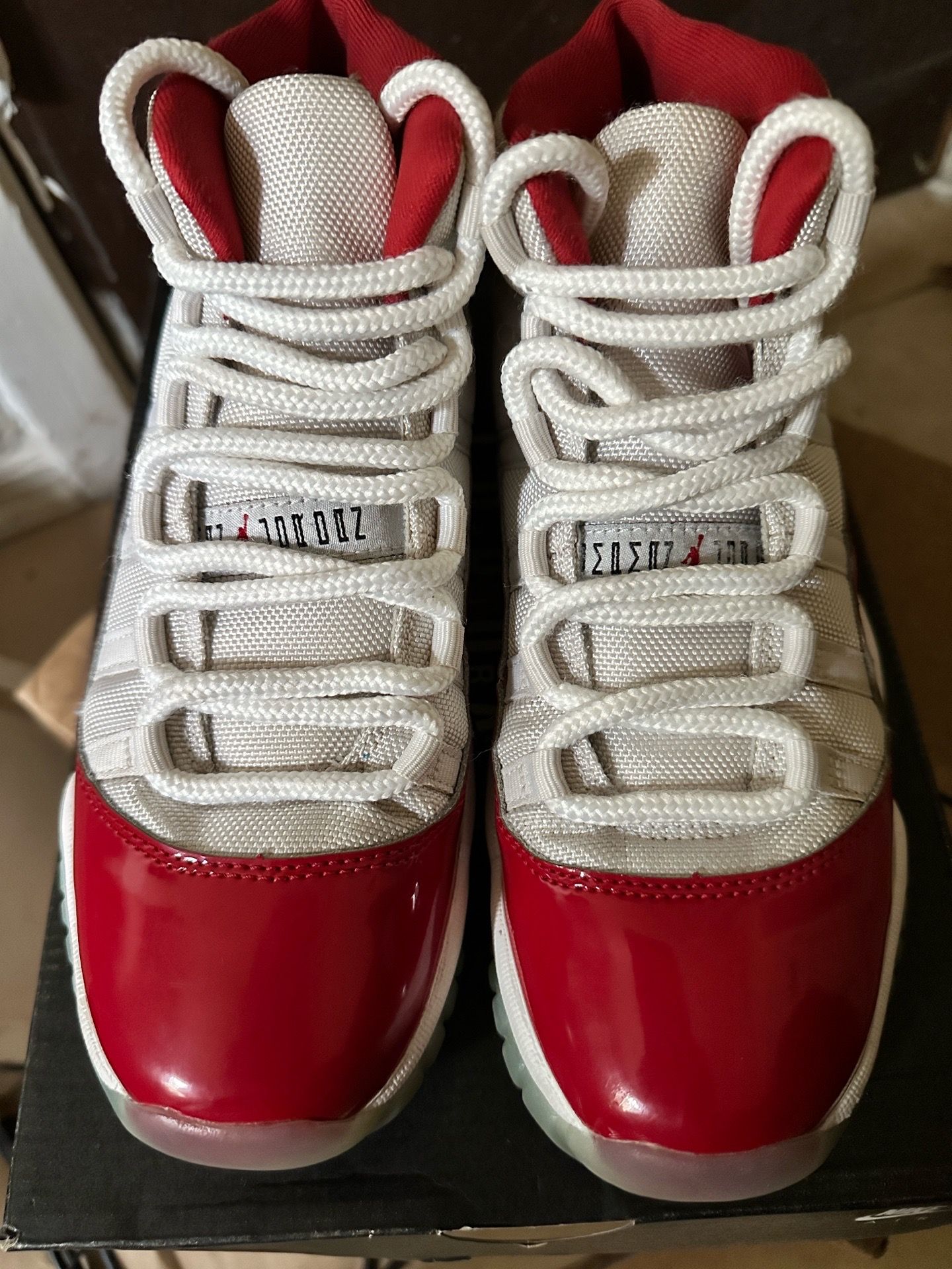 Air Jordan 11 Cherry