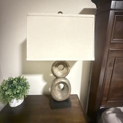 2 Matching Lamps