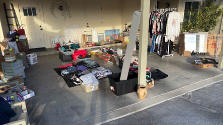 YARD SALE SUNDAY OCTOBER 25
