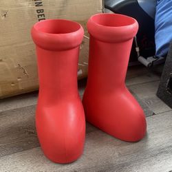 MSCHF Big Red Boots Réplicas