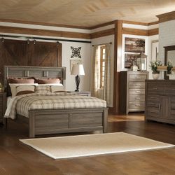 DARK BROWN 7PC-DRESSER MIRROR QUEEN PANEL BED 2 NIGHTSTANDS