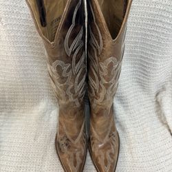 Shyanne Women’s Cowgirl Boots 8.5 