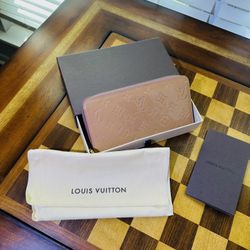 Louis Vuitton Vernis Zippy Wallet