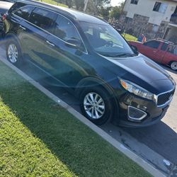 2016 KIA Sedona LX