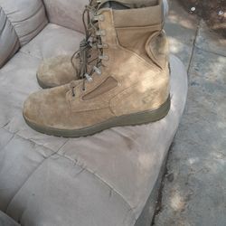 Military Boots  Size 11.5R