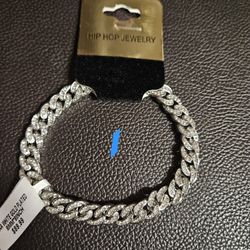 White  gold  plated.. gold plated.. white gold fish  high quality..