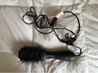 Amika Thermal Hairbrush