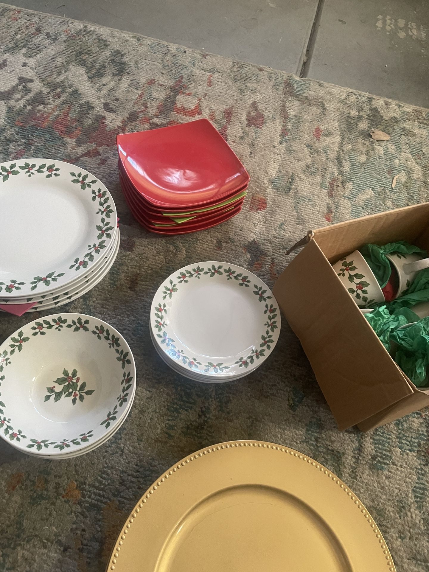 Christmas Dish Set