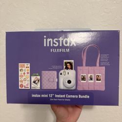 FujiFilm Instax mini 12 Instant Camera Bundle
