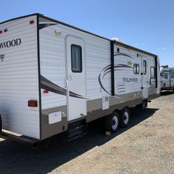 Wildwood 27 Travel trailer - Very Clean 