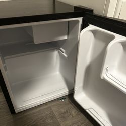 Black Mini Fridge 
