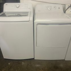 Set LG Washer And GE Gas Dryer 