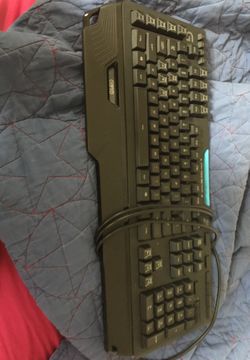 G910 Orion spark gaming keyboard!