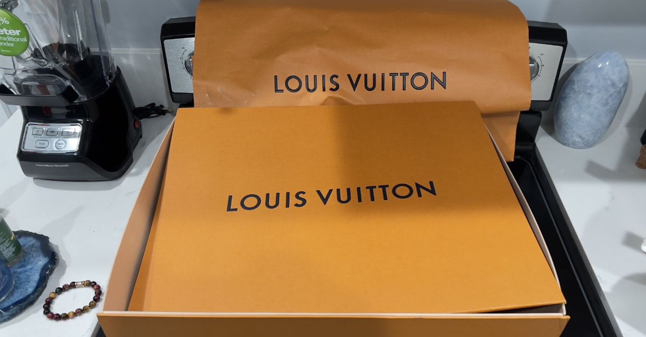 Louis Vuitton bandouliere XL noir for Sale in San Diego, CA - OfferUp