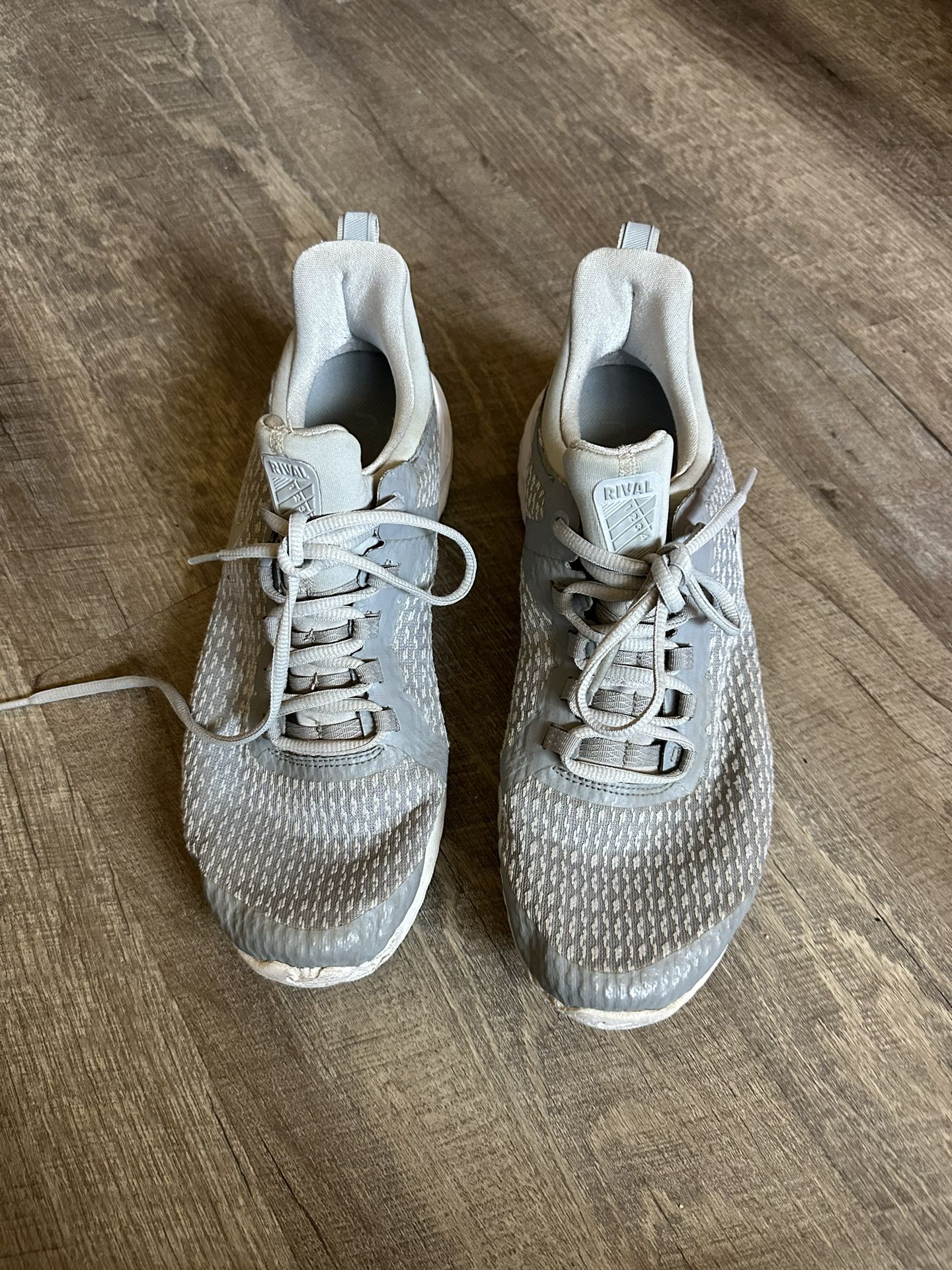 Mens Nike 9.5 Running Shoe