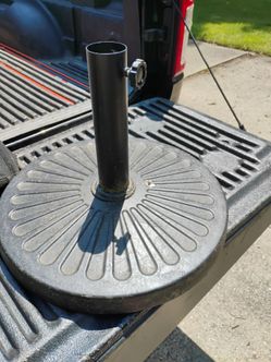 Heavy steel umbrella base