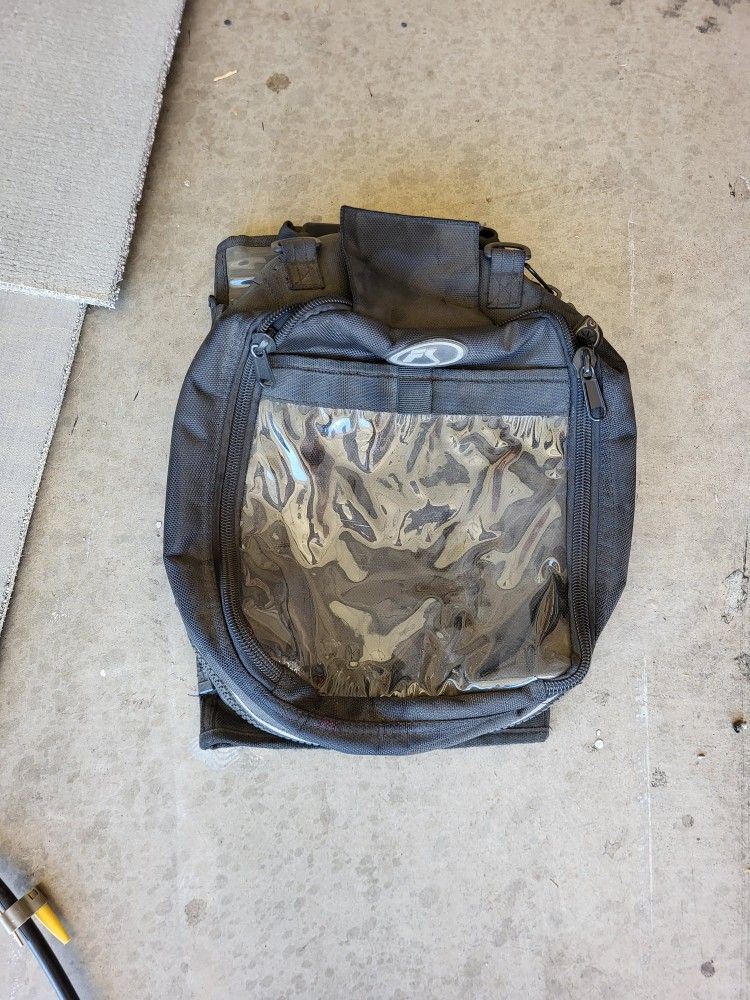 Fieldsheer Magnetic Tank Bag