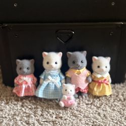 Calico Critter Cat Family