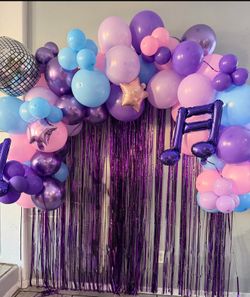 Balloon garland for free