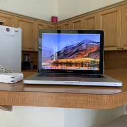 MacBook Pro i5 500 Gb 