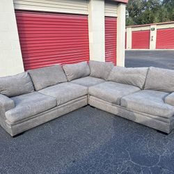 Super Comfy Nice Grey Sectional Couch 🔥🔥