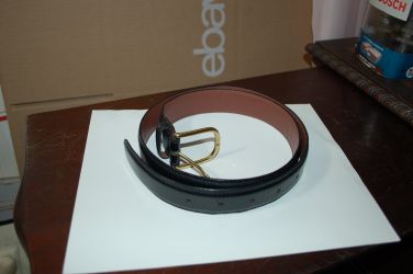 BLACK LEATHER BELT, NEW SIZE 34