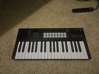 Novation LaunchKey 37 MK3