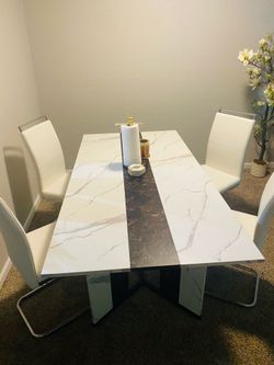 Dining table + chair