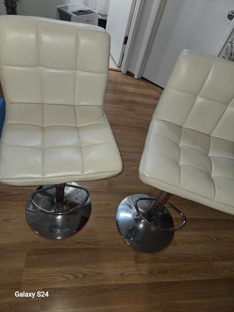 Bar Stools With Glass Top Table