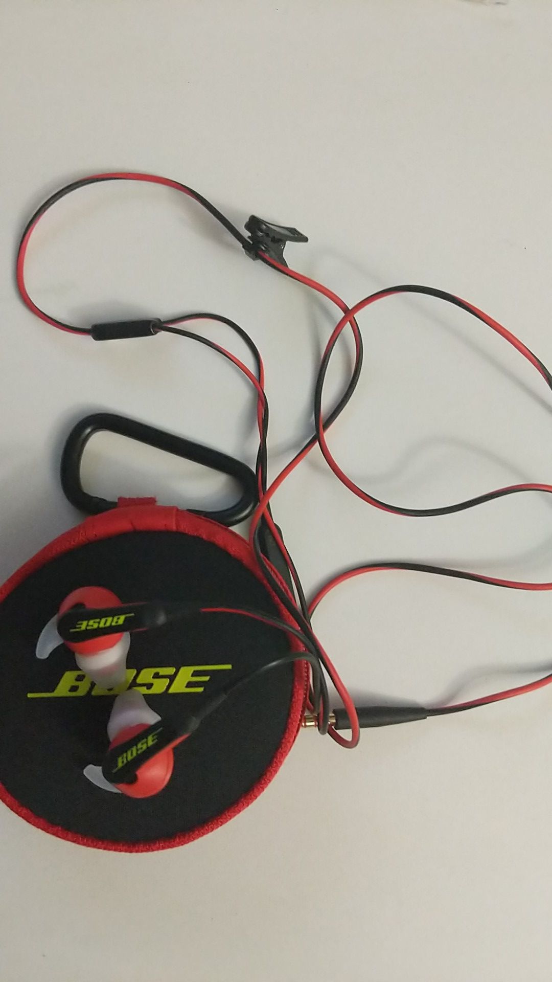 Bose sport earbuds.