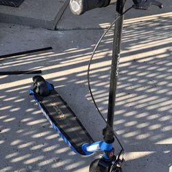 Electric scooter razor