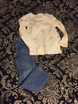 Toddler girls shirt (4) and jeans(3T)