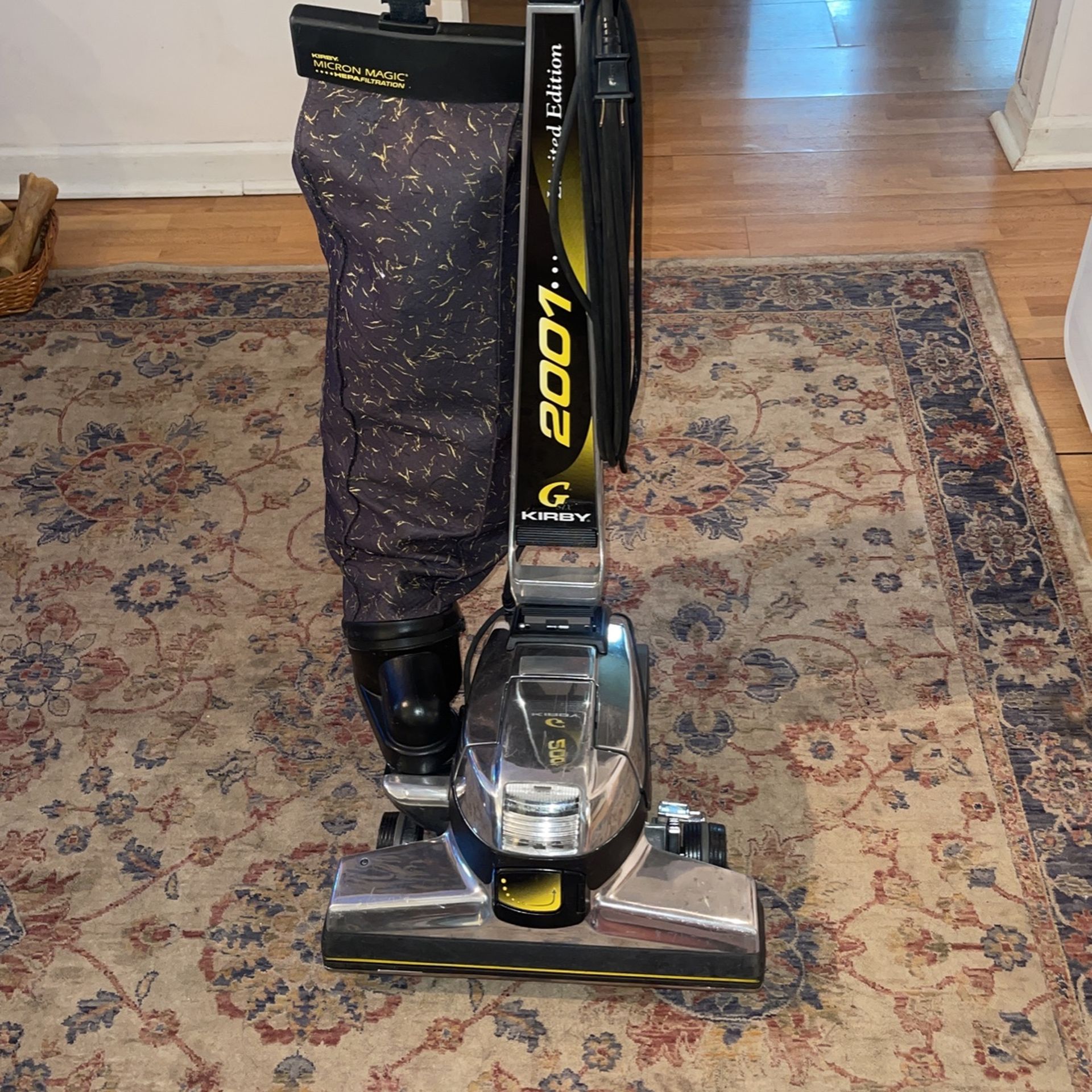 Kirby G Six Vacuum With ALL Attachments & Shampoo System