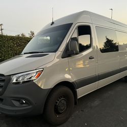 2023 MERCEDES-BENZ SPRINTER CREW VAN /RV