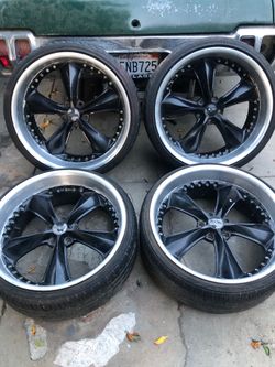 22” Foose wheels 5x4.75