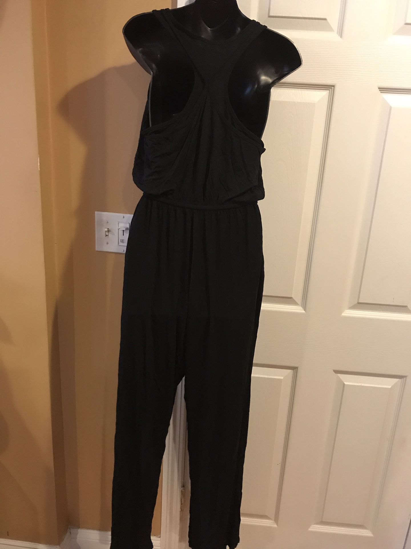Name brand (BARll) lrayon material relax jumpsuit