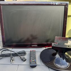 Samsung 24” T240HD Monitor/TV w/ Remote + Wall Mount – Great Condition