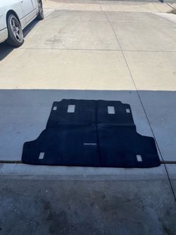 2012 Toyota 4 runner trunk mat