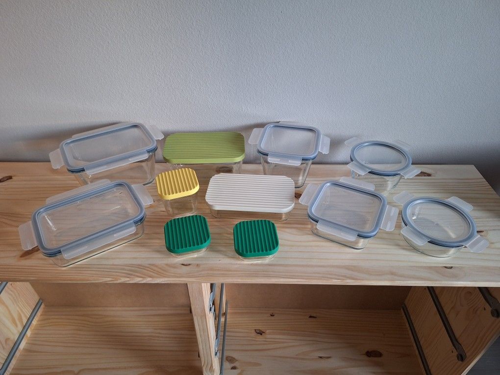 Glass Food Containers / Tupperware - Set of 6 Ikea 365+ Glass Food Containers and Ikea HAVSTOBIS 5-Piece Set
