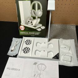 Cooling Fan With Charging Stand for Xbox Series S Console and Controller