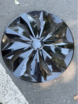 2008 Toyota Camry LE wheel covers