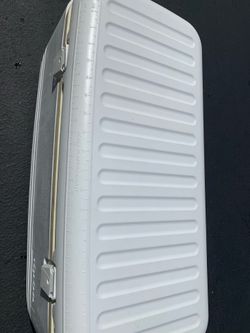 Igloo polar white cooler