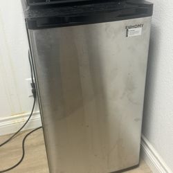 Mini Refrigerator eahomy 