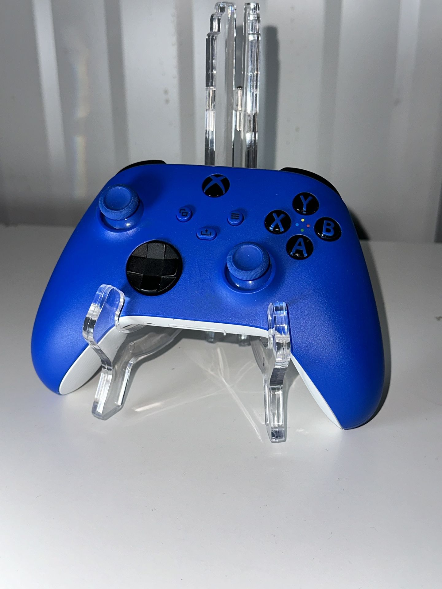 Xbox One Controller Blue LIKE NEW With OEM Rechargeable Battery 