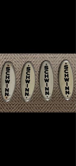 Schwinn head badges