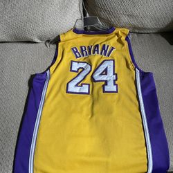 Kobe Bryant Jersey (tag Sz 52)