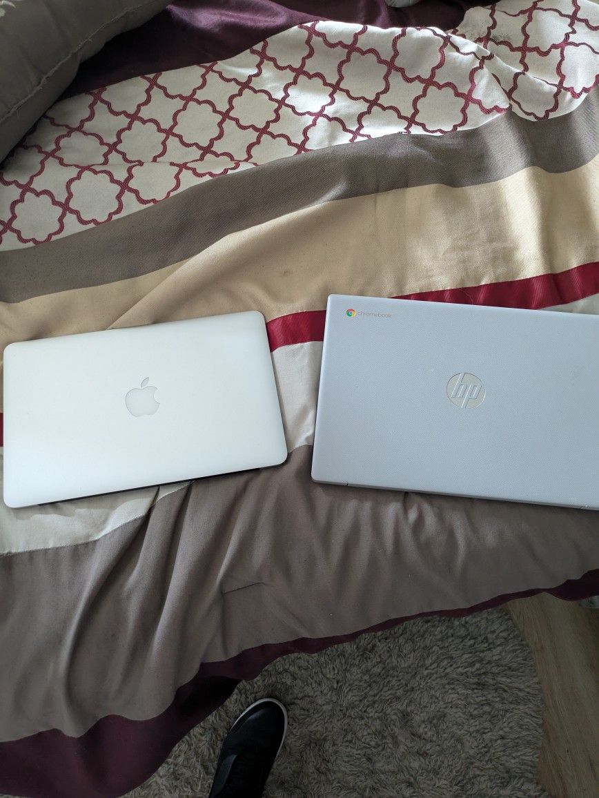 MacBook Air & HP Chromebook