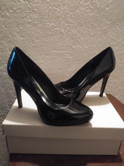 Vintage BCBG Tinas platform size 8