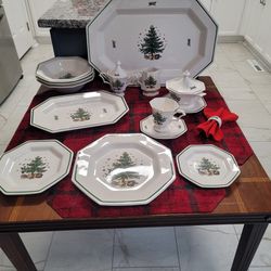 Vintage Nikko Christmas Dishware 