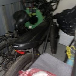 crew dart v2.1  bike NEEDS NEW REAR RIM